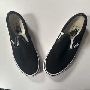 Black women’s vans size 9!